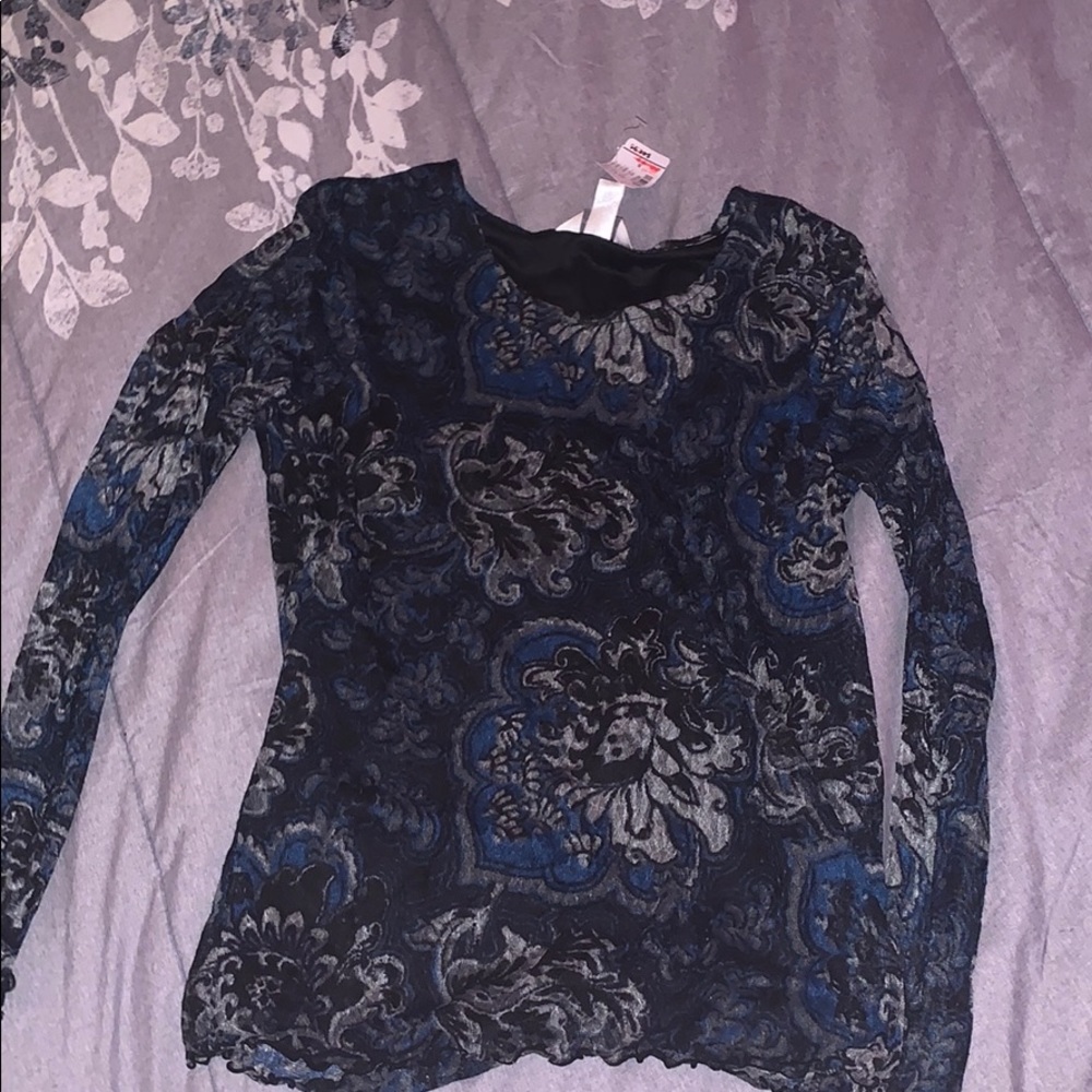BRAND NEW NEVER WORN CHRISTOPHER & BANKS LACE TOP